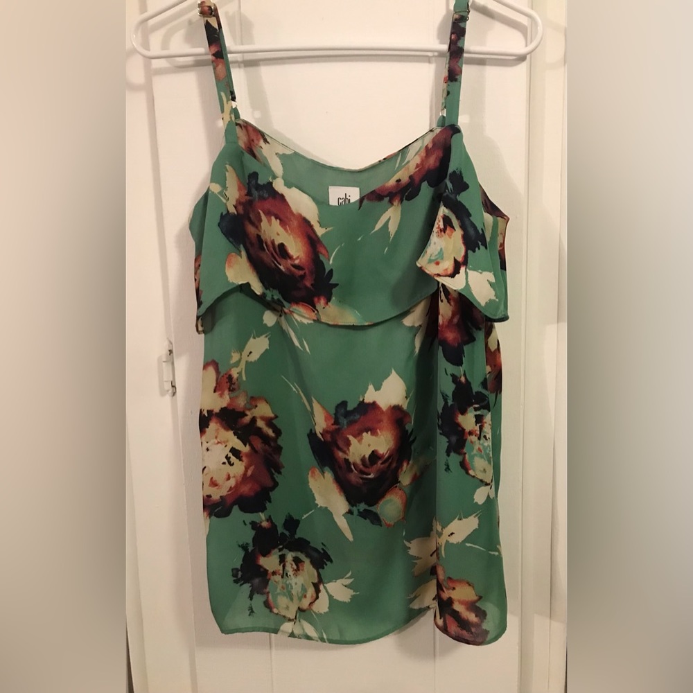 This is the Cabi “Bloom” top in a size Medium